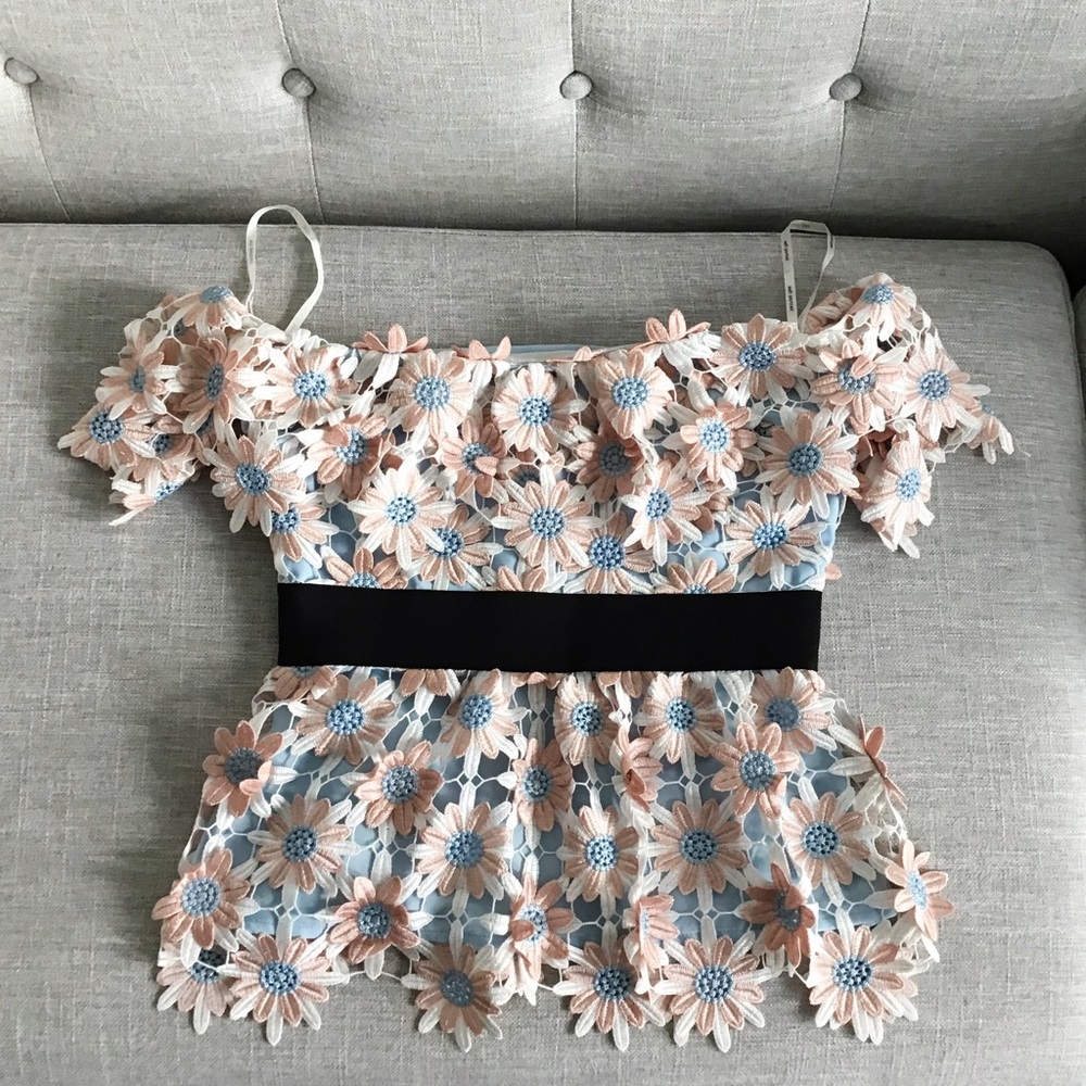 Self portrait 3D floral off shoulder top,size US4